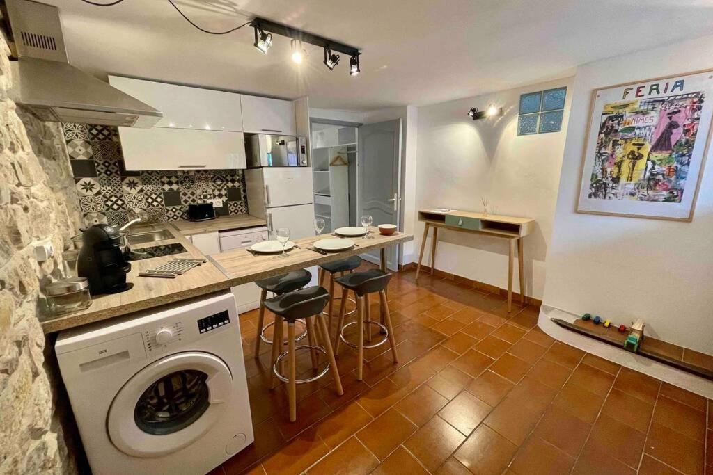 Le Jad Joli F2 Proche Gare, Arenes Avec Terrasse Privee Apartment Nimes Exterior photo